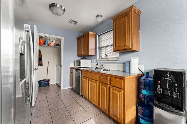 851 Honeysuckle Drive, Centerton, AR 72719