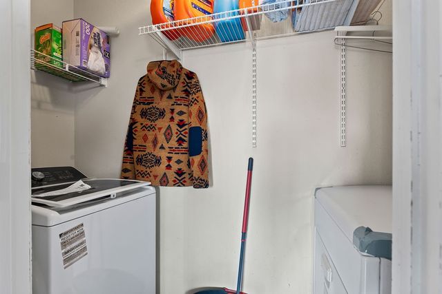 851 Honeysuckle Drive, Centerton, AR 72719