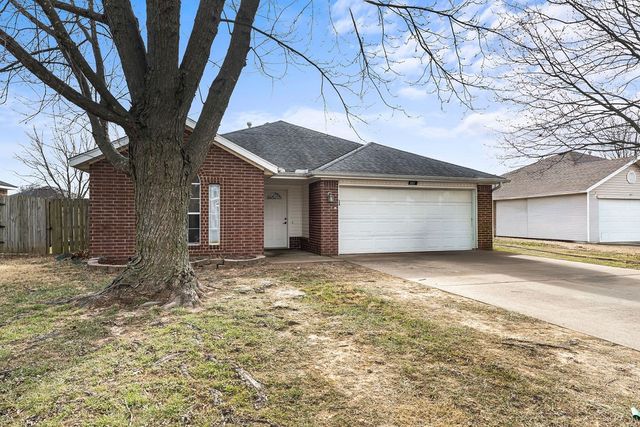 851 Honeysuckle Drive, Centerton, AR 72719