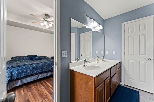 851 Honeysuckle Drive, Centerton, AR 72719