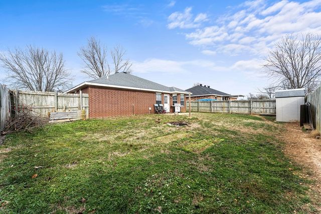 851 Honeysuckle Drive, Centerton, AR 72719