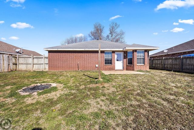 851 Honeysuckle Drive, Centerton, AR 72719
