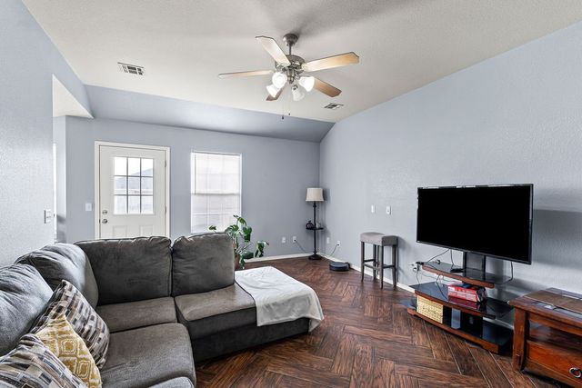 851 Honeysuckle Drive, Centerton, AR 72719