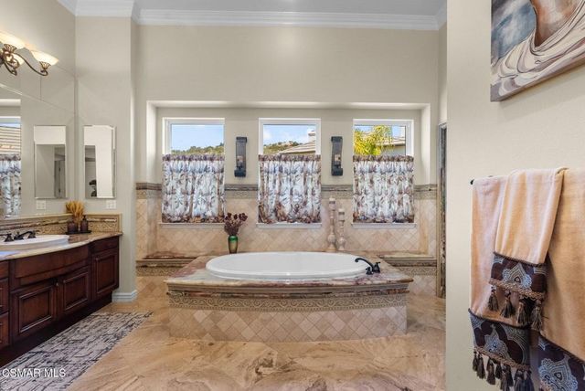 27003 Cliffie Way, Canyon Country, CA 91387