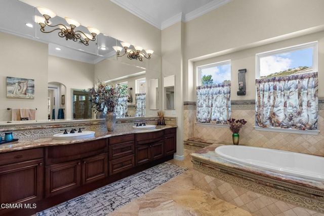 27003 Cliffie Way, Canyon Country, CA 91387