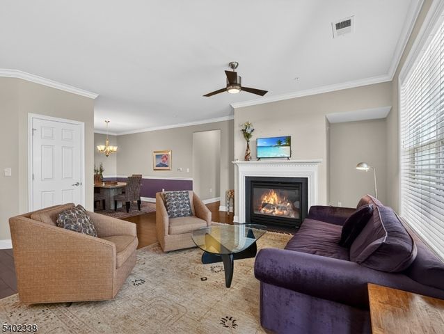 83 Brownstone Rd, Clifton City, NJ 07013