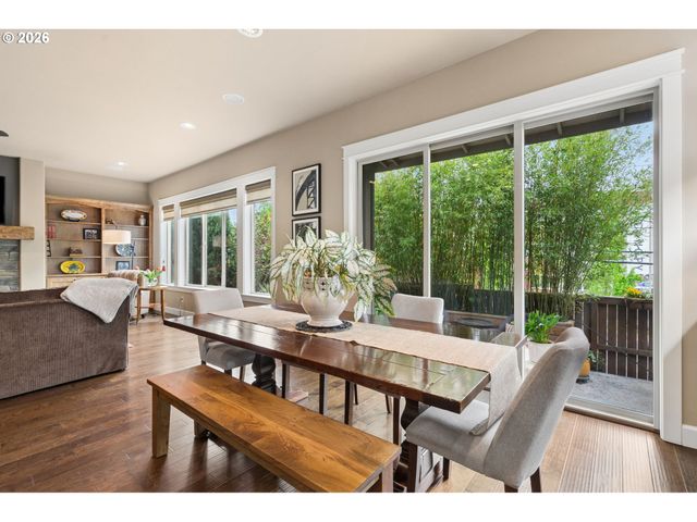9830 Nw WAYNE Ln, Portland, OR 97229