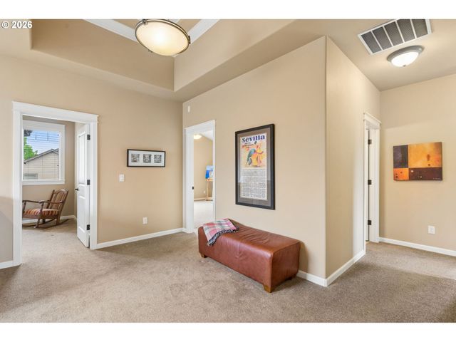 9830 Nw WAYNE Ln, Portland, OR 97229