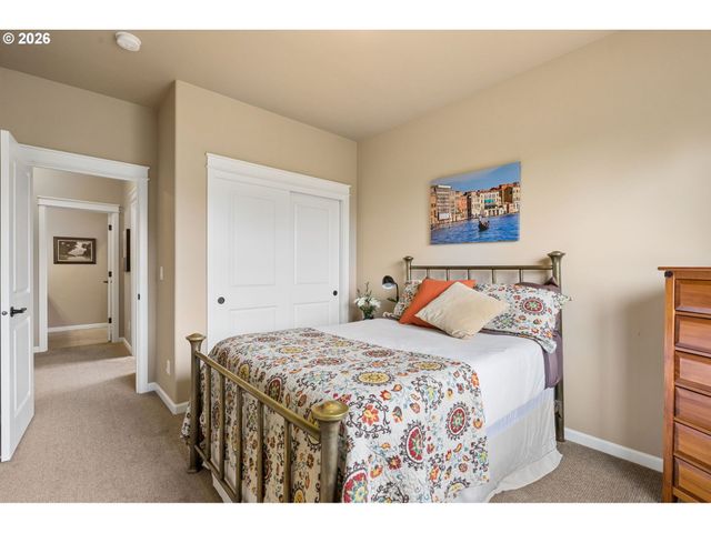 9830 Nw WAYNE Ln, Portland, OR 97229