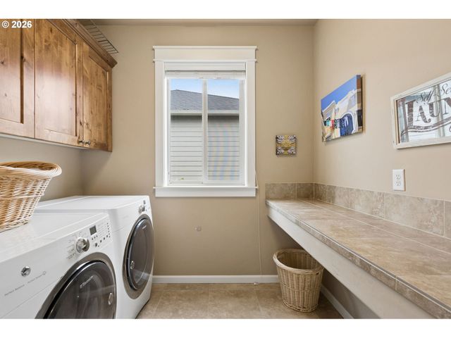 9830 Nw WAYNE Ln, Portland, OR 97229