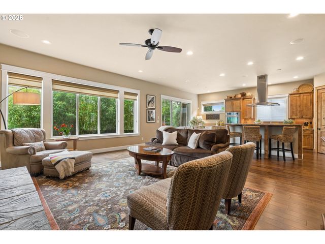 9830 Nw WAYNE Ln, Portland, OR 97229