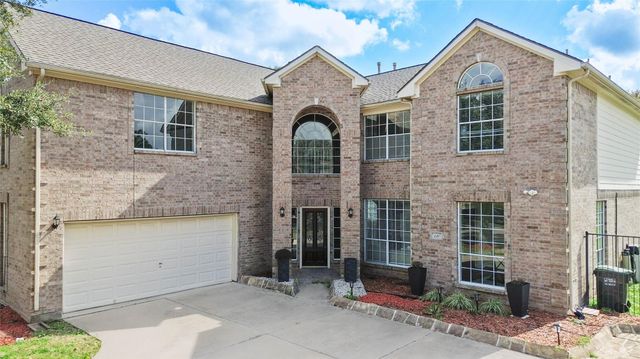 230 Walnut Cove Lane, Pearland, TX 77584