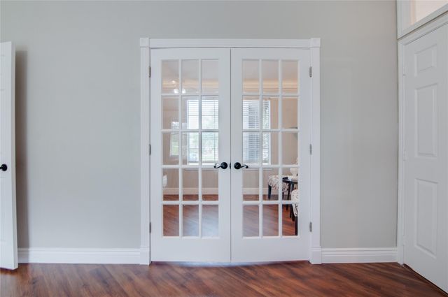 230 Walnut Cove Lane, Pearland, TX 77584