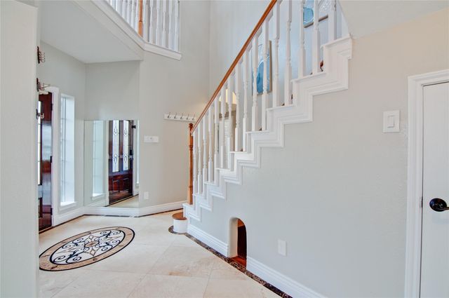 230 Walnut Cove Lane, Pearland, TX 77584