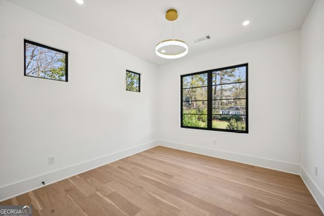 1208 Vista Trail NE, Atlanta, GA 30324