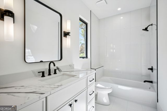 1208 Vista Trail NE, Atlanta, GA 30324