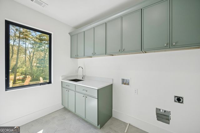 1208 Vista Trail NE, Atlanta, GA 30324