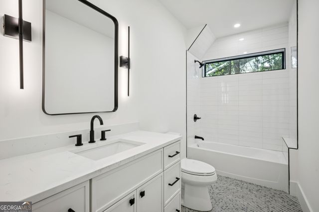 1208 Vista Trail NE, Atlanta, GA 30324