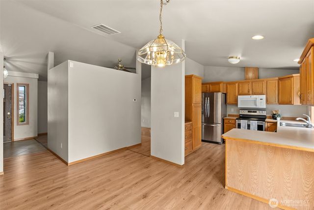 1108 Cobra Lane, Centralia, WA 98531