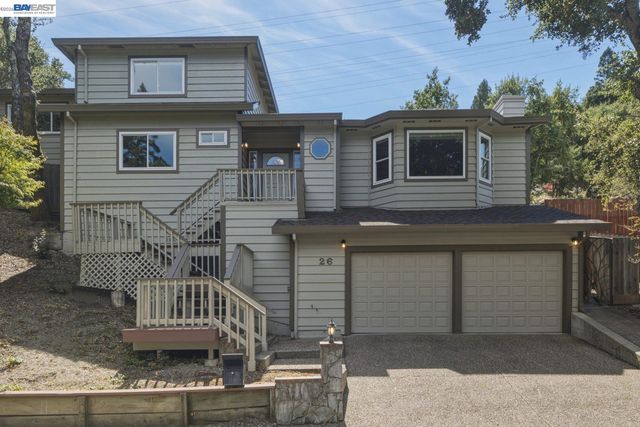 26 Oak Rd, Orinda, CA 94563
