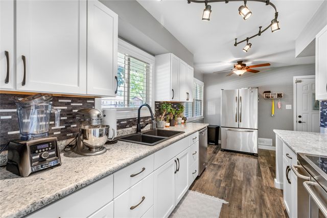 314 SE East Lawn Drive, Ankeny, IA 50021