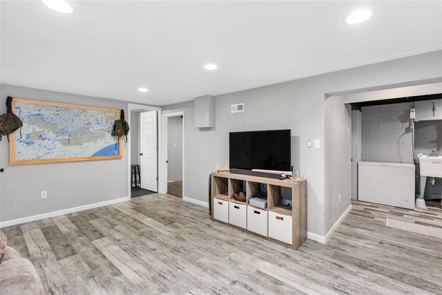 314 SE East Lawn Drive, Ankeny, IA 50021