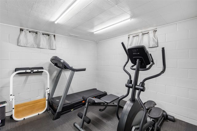 314 SE East Lawn Drive, Ankeny, IA 50021
