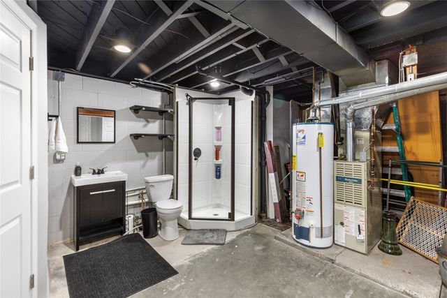 314 SE East Lawn Drive, Ankeny, IA 50021
