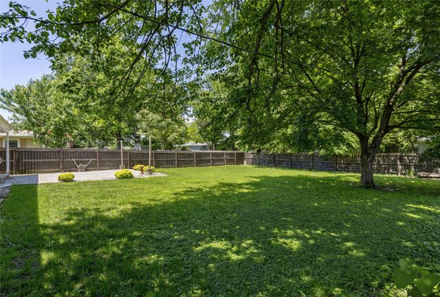 314 SE East Lawn Drive, Ankeny, IA 50021
