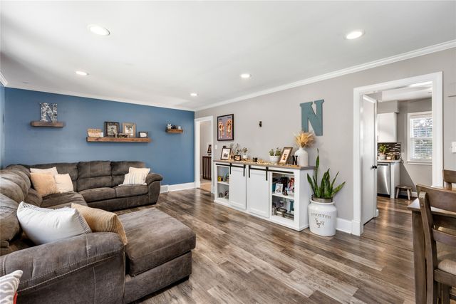 314 SE East Lawn Drive, Ankeny, IA 50021
