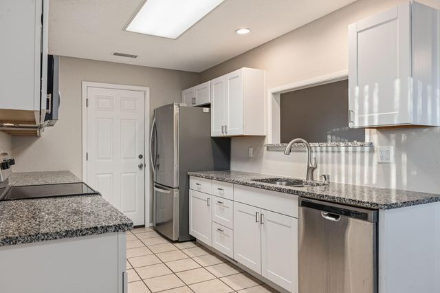 13000 Lomas Verdes Avenue NE, Albuquerque, NM 87123