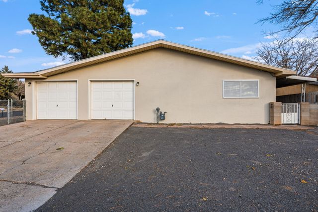 13000 Lomas Verdes Avenue NE, Albuquerque, NM 87123