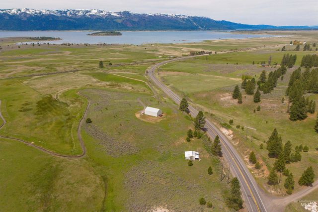 11 Stonebreaker Ln., Cascade, ID 83611