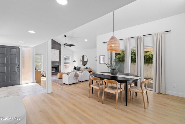 5508 E CAMBRIDGE Avenue, Phoenix, AZ 85008