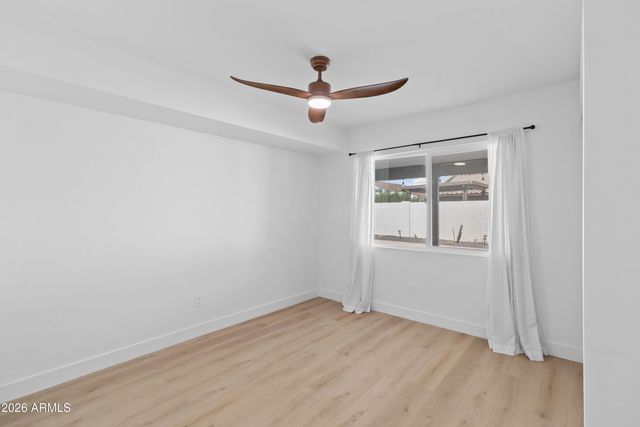 5508 E CAMBRIDGE Avenue, Phoenix, AZ 85008