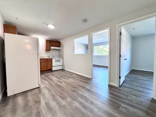 50-58 Walnut St 12, Waltham, MA 02453