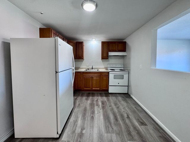 50-58 Walnut St 12, Waltham, MA 02453