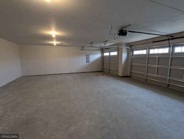 2735 Ivy Avenue NE, Saint Michael, MN 55376