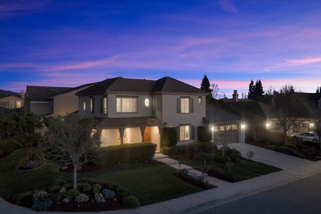 1680 Espana Way, Morgan Hill, CA 95037