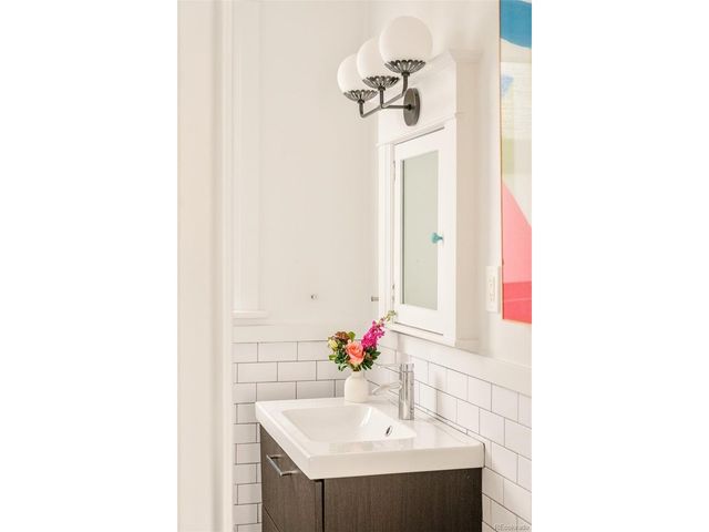 1156 S Elizabeth St, Denver, CO 80210