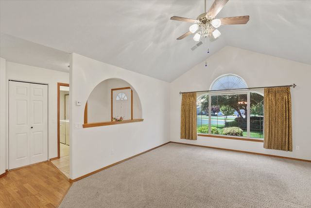 902 N Golden Ct, Medical Lake, WA 99022