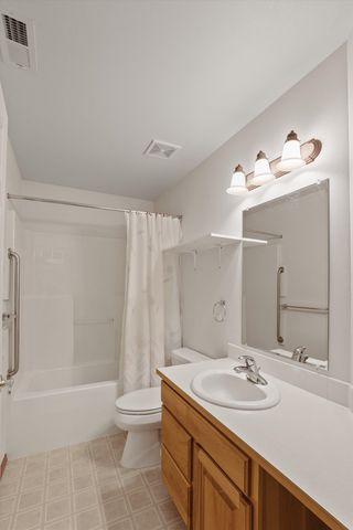902 N Golden Ct, Medical Lake, WA 99022