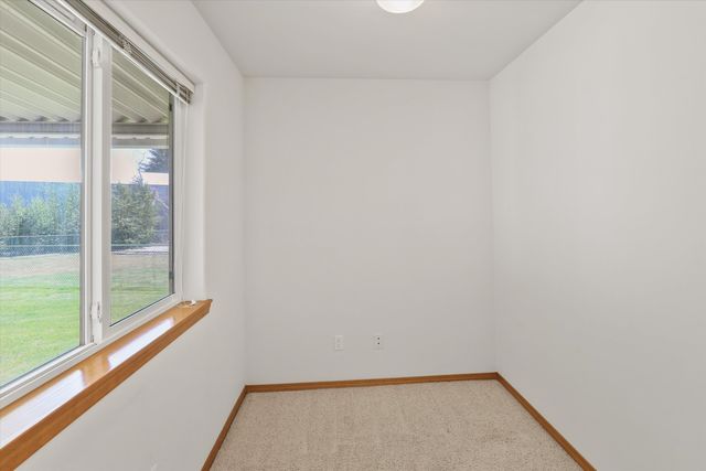 902 N Golden Ct, Medical Lake, WA 99022