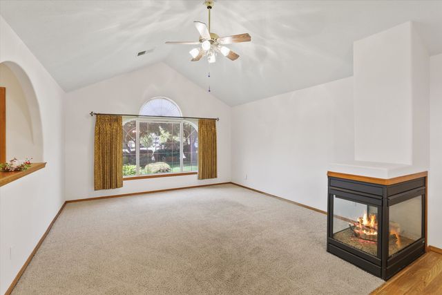 902 N Golden Ct, Medical Lake, WA 99022