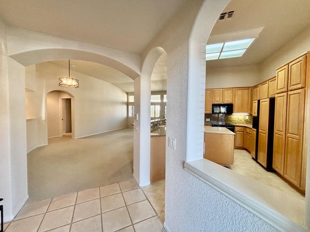 448 Gem Smith Pl, Folsom, CA 95630