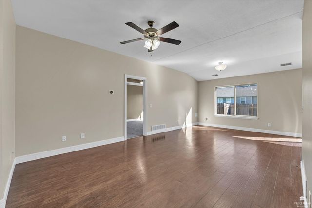 4665 Sunflower Slope, Manhattan, KS 66502