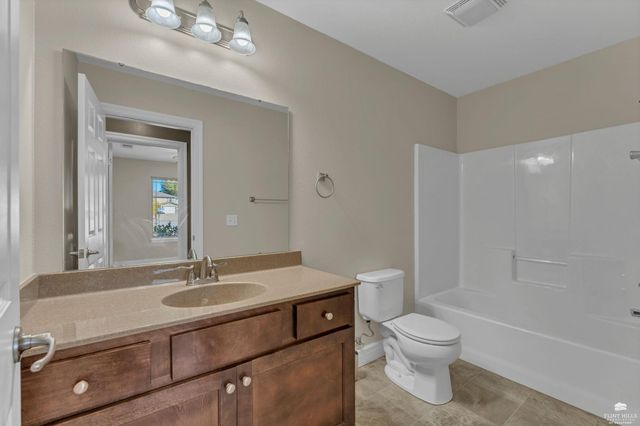 4665 Sunflower Slope, Manhattan, KS 66502