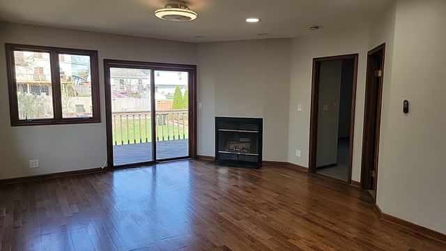 226 N Wilmette Avenue, Westmont, IL 60559