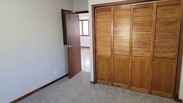 226 N Wilmette Avenue, Westmont, IL 60559
