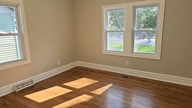 226 N Wilmette Avenue, Westmont, IL 60559